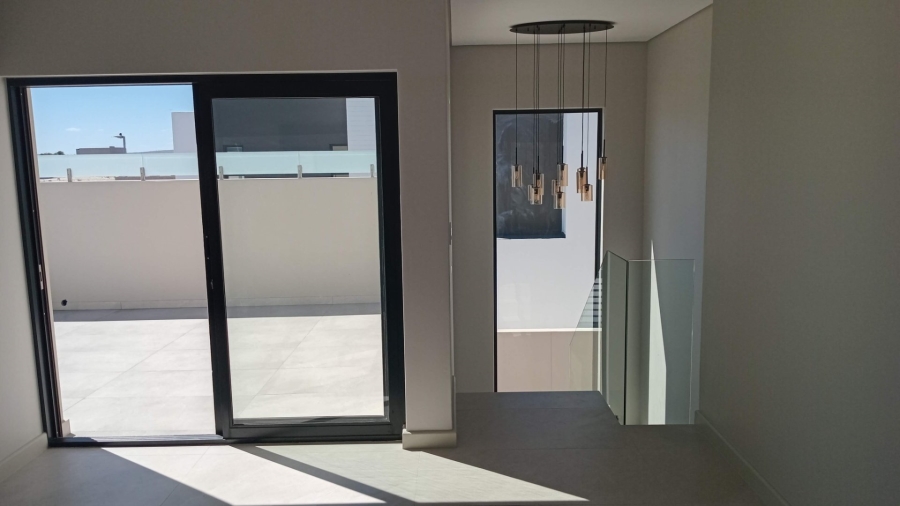 4 Bedroom Property for Sale in Sandown Western Cape